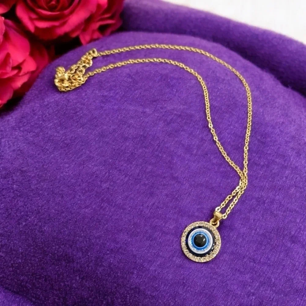 Devil's Eye Pendant Gold Plated Rhinestone Necklace - Picture 2 of 3